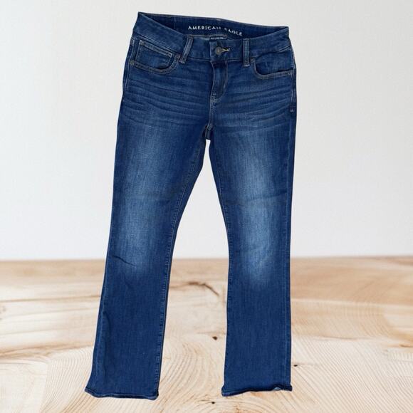 American Eagle Curvy Kick Boot Jeans Size Size 2 Dark Wash 32" Inseam 28" Waist - Picture 1 of 7